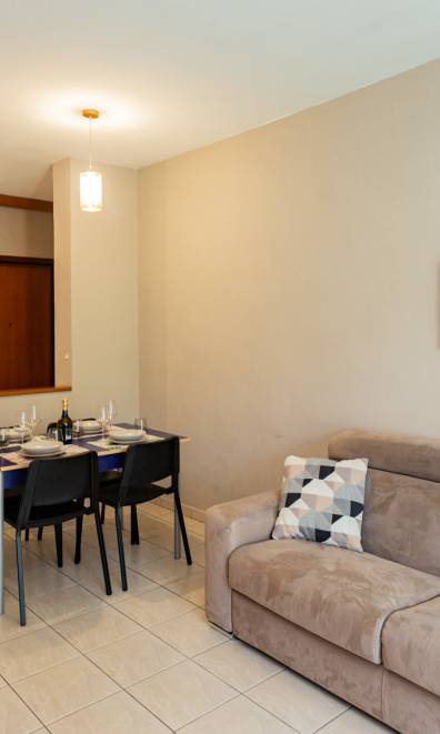 ALCUINO5 Cozy with terrace near City Life